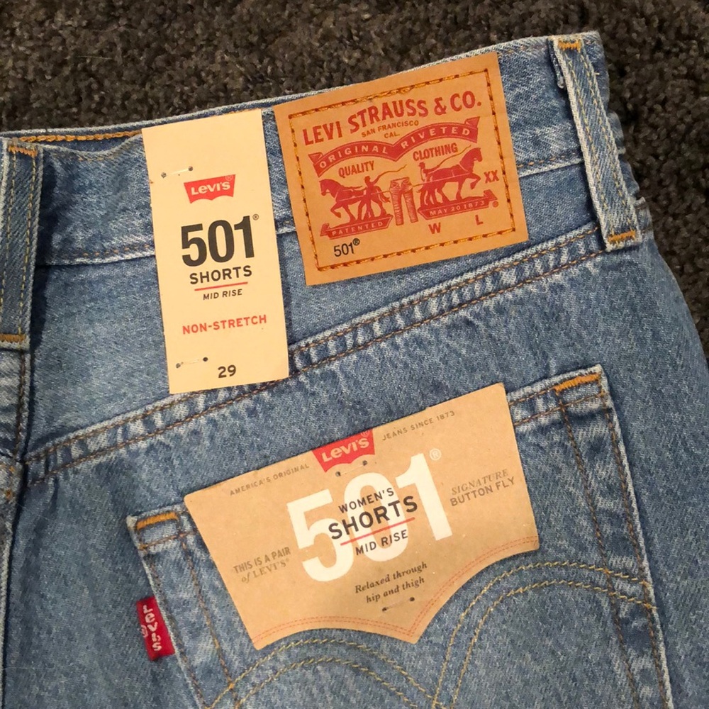 Levi’s Shorts - Picture 3 of 4